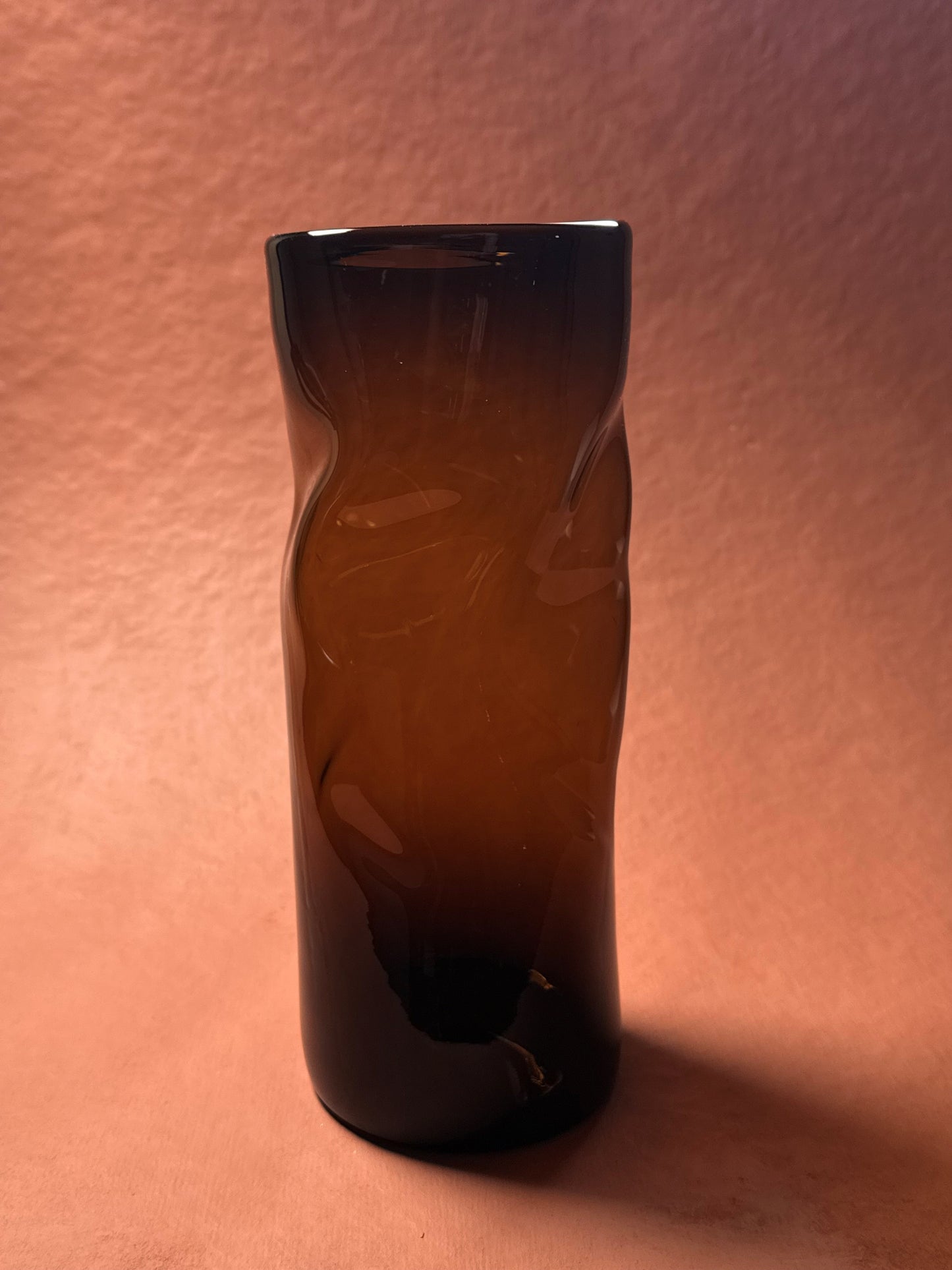 Smelta vase (høy)