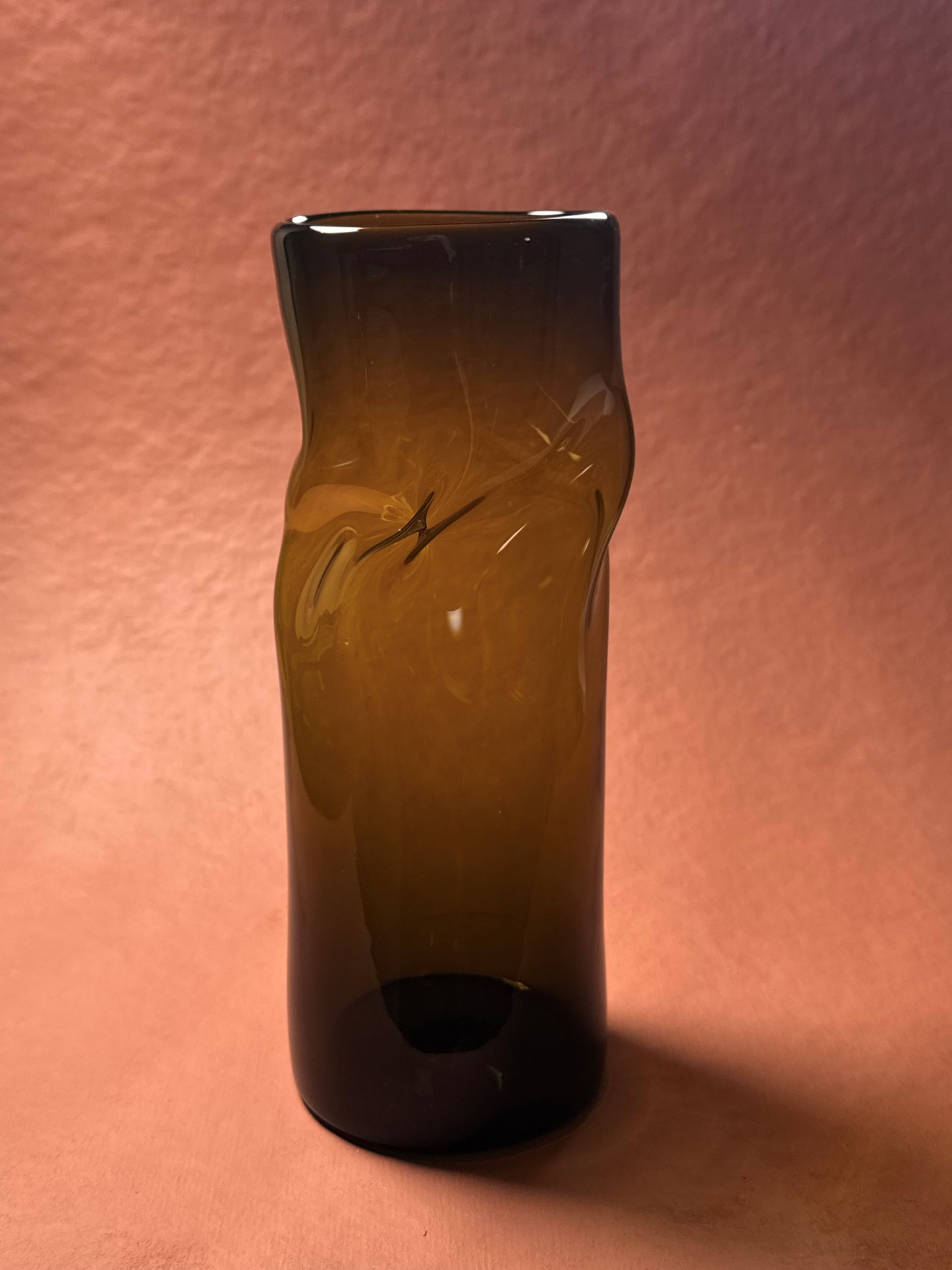 Smelta vase (høy)