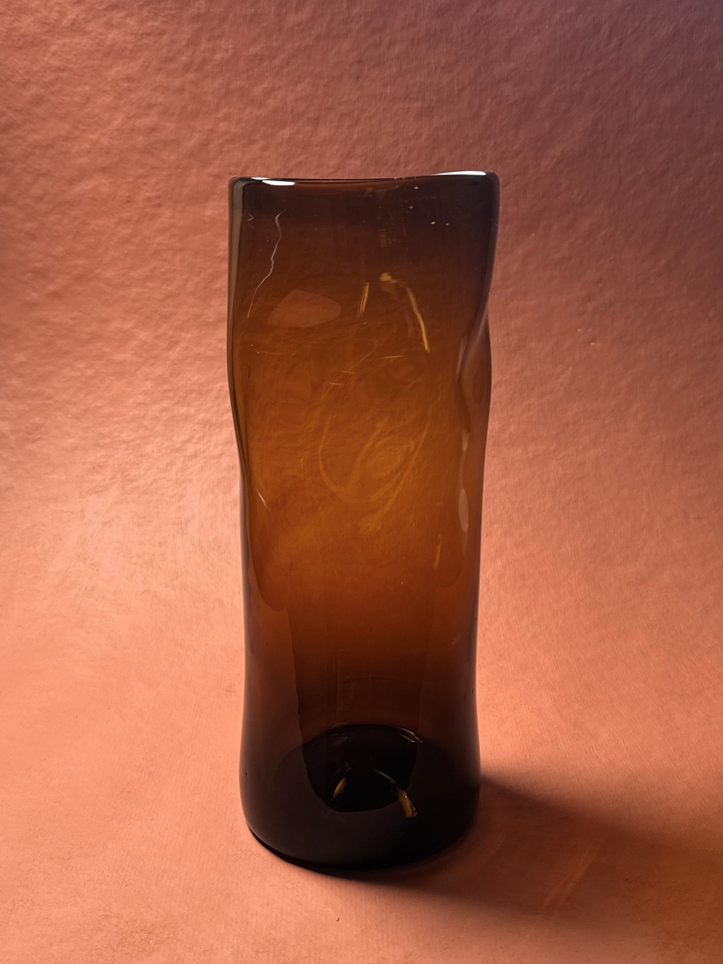 Smelta vase (høy)